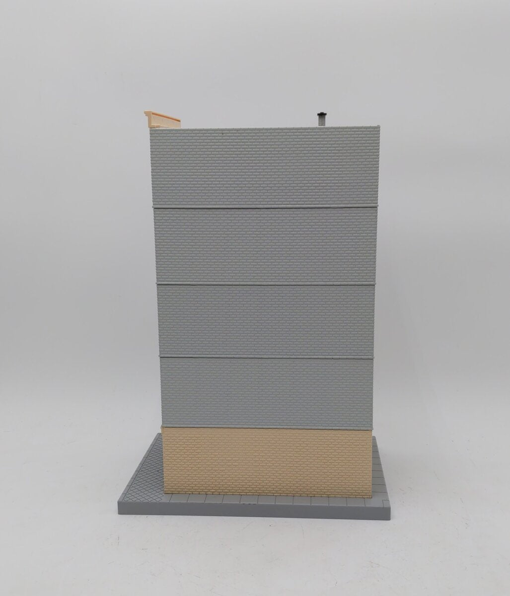 MTH 30-90556 O Grand Hotel 5-Story Hotel with Blinking Sign