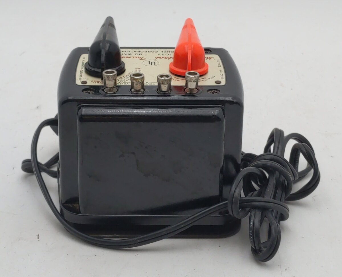 Lionel 1033 Vintage O 90 Watt Transformer w/ Whistle VG