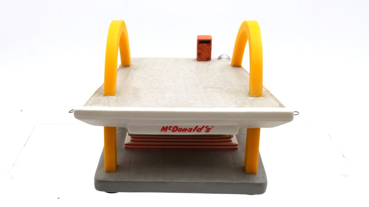 Hawthorne Village 31901 McDonald's Classic Ceramic Restaurant EX/Box