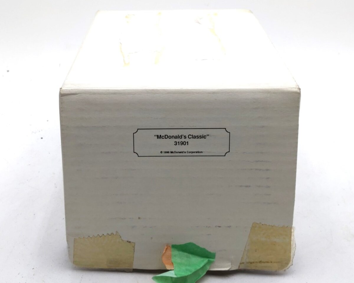Hawthorne Village 31901 McDonald's Classic Ceramic Restaurant EX/Box