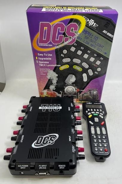 MTH 50-1001 DCS Track Interface Unit & Remote - Serial Port Version LN/Box
