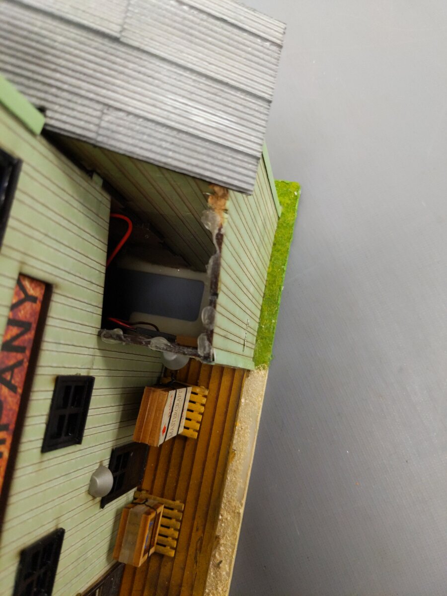 Menards 279-4324 O Scale Vetter Sash & Door VG