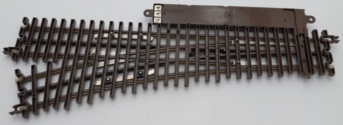Atlas 6073 O Gauge Nickel Silver O-72 Right Hand Remote Switch Turnout NIB