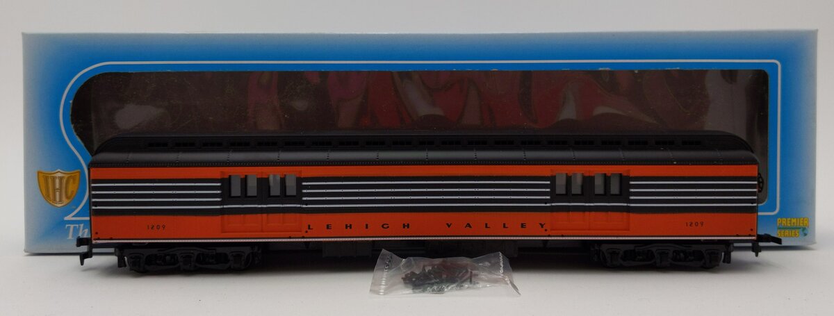 IHC 49360 HO Scale LV Heavyweight Baggage