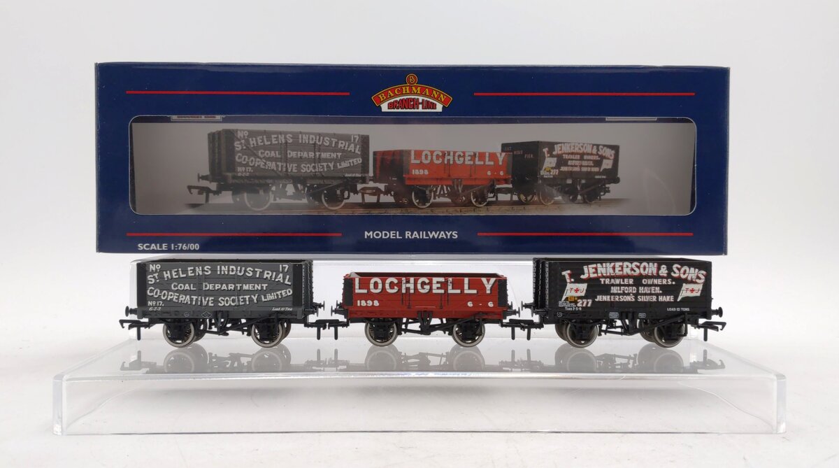Bachmann 37-075K5 OO Bachmann Collector's Club Private Owner Wagons (Set of 3) NIB