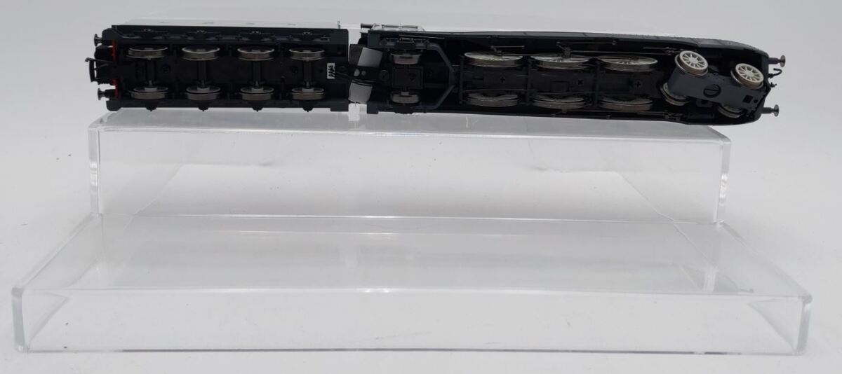 Hornby R3306 OO Silver Link LNER Silver Jubilees A4 Class 4-6-2 Steam Loco #2511 LN/Box