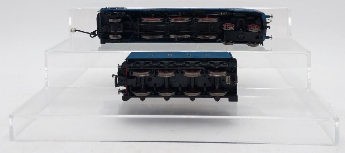 Hornby R3254 OO 'Bittern' LNER Class A4 4-6-2 Steam Locomotive & Tender #4464 LN/Box