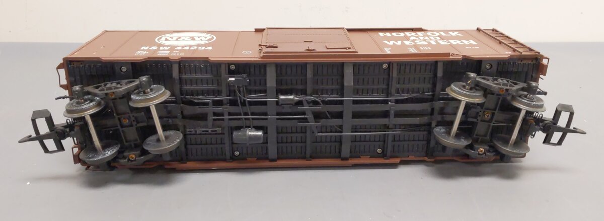 USA Trains R19216C G Norfolk & Western 40 Ft. PS-1 Simulated Steel Box Car