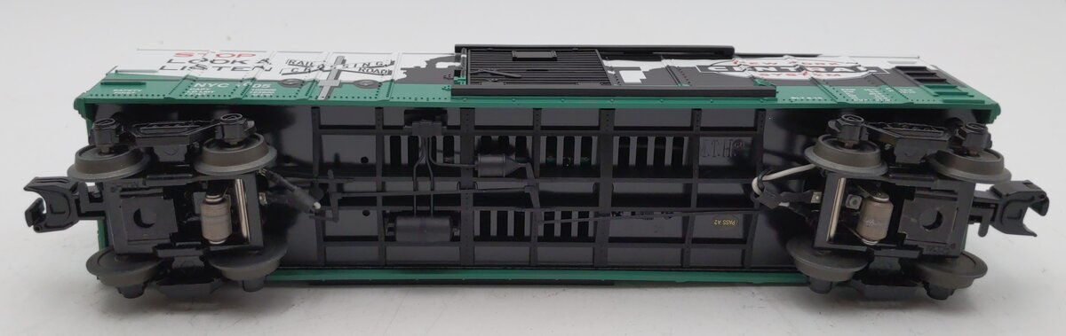 MTH 30-74827 O New York Central RailKing Box Car with Blinking LEDs
