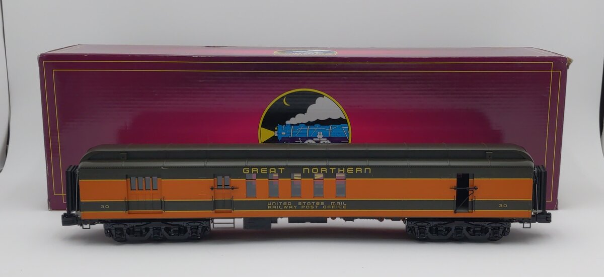 MTH 20-42011 O Great Northern 70' Madison RPO Car