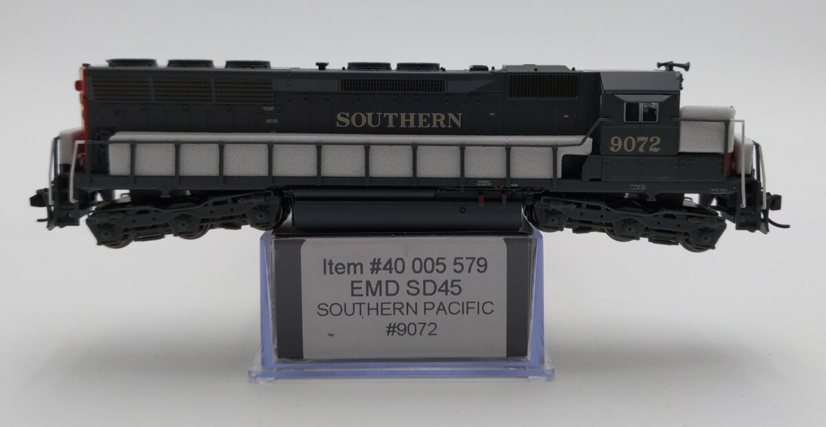 Atlas 40005579 N SP SD45 Low Nose Diesel Locomotive #9072 with Sound & DCC