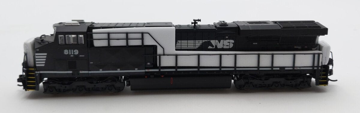 Broadway Limited 7297 N NS GE ES44AC Diesel Locomotive Sound/DC/DCC #8119 LN/Box