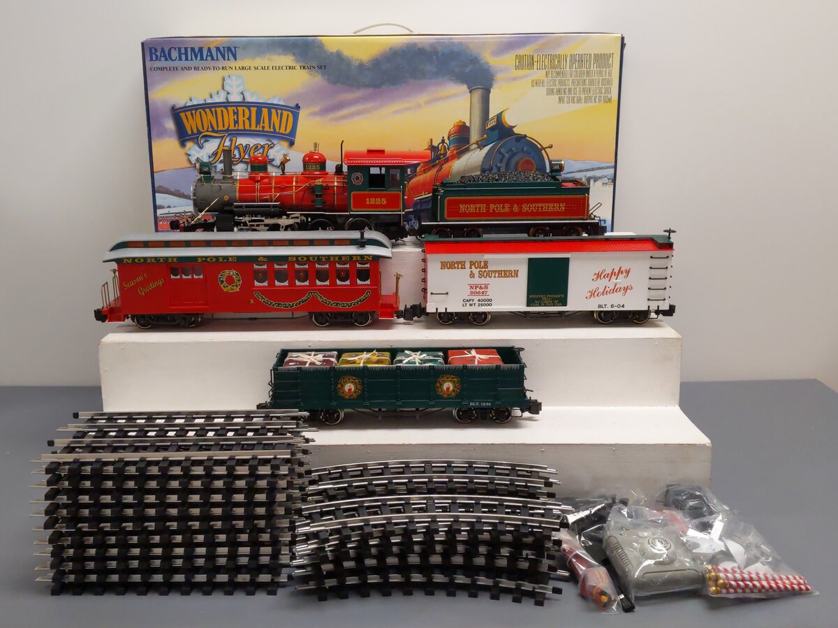 Bachmann 90047 G Scale Wonderland Flyer Steam Starter Train Set EX/Box