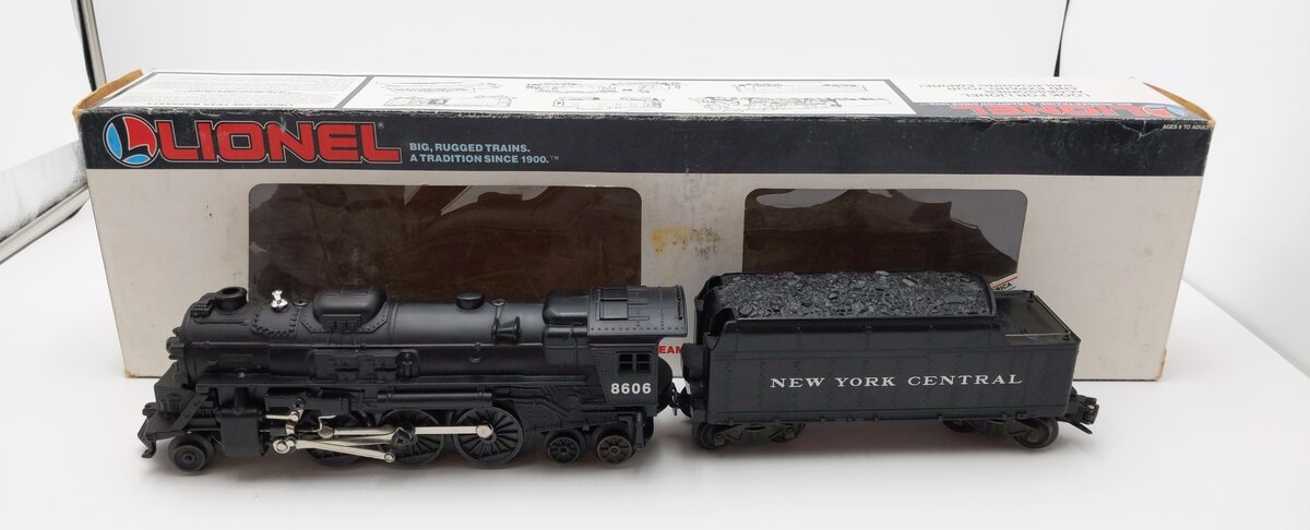 Lionel 6-18606 O Gauge New York Central 2-6-4 Steam Locomotive and Tender #8606 NIB