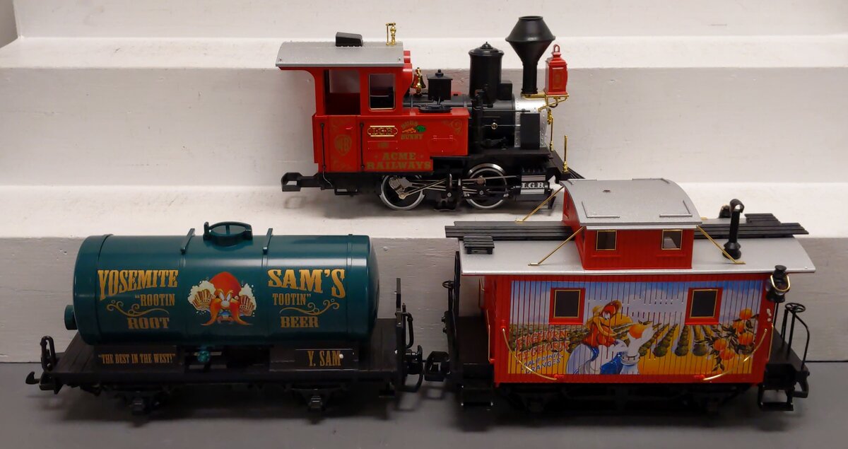 LGB 72997 G Gauge Warner Brothers Looney Tunes Steam Starter Train Set LN/Box