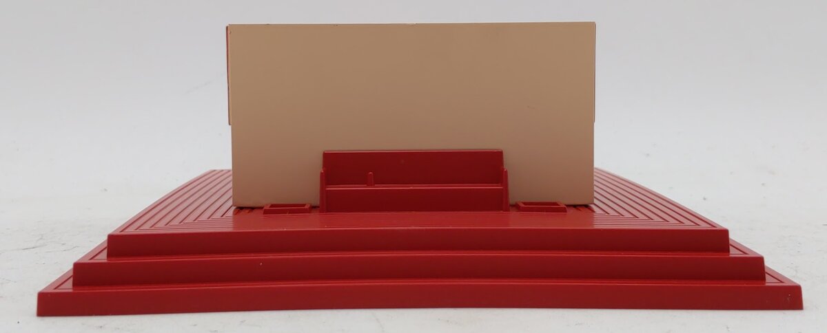 Lionel 6-12962 O Gauge Passenger Service Center with Operating Whistle LN/Box