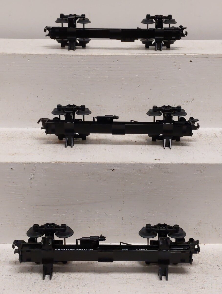Lionel 6-19492 O Gauge Western Maryland Skeleton Log Car 3-pack NIB