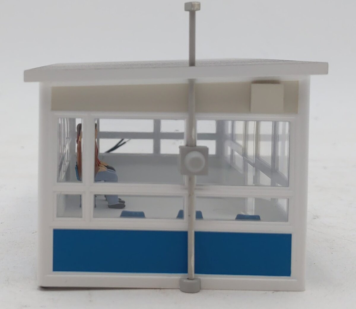 Lionel 6-34102 O Amtrak Passenger Shelter