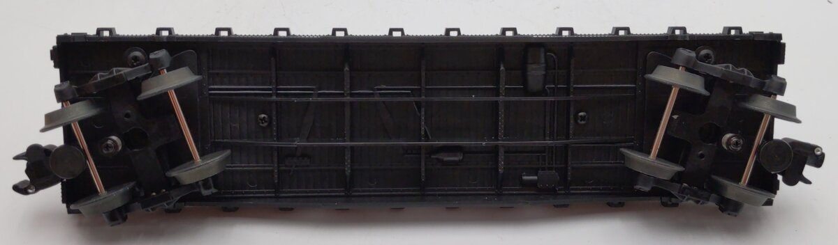 Lionel 6-17557 O Gauge Route 66 Flatcar with Two Black Sedans