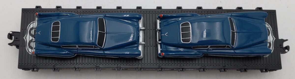 Lionel 6-17560 O Route 66 Flatcar with 2 Sedans