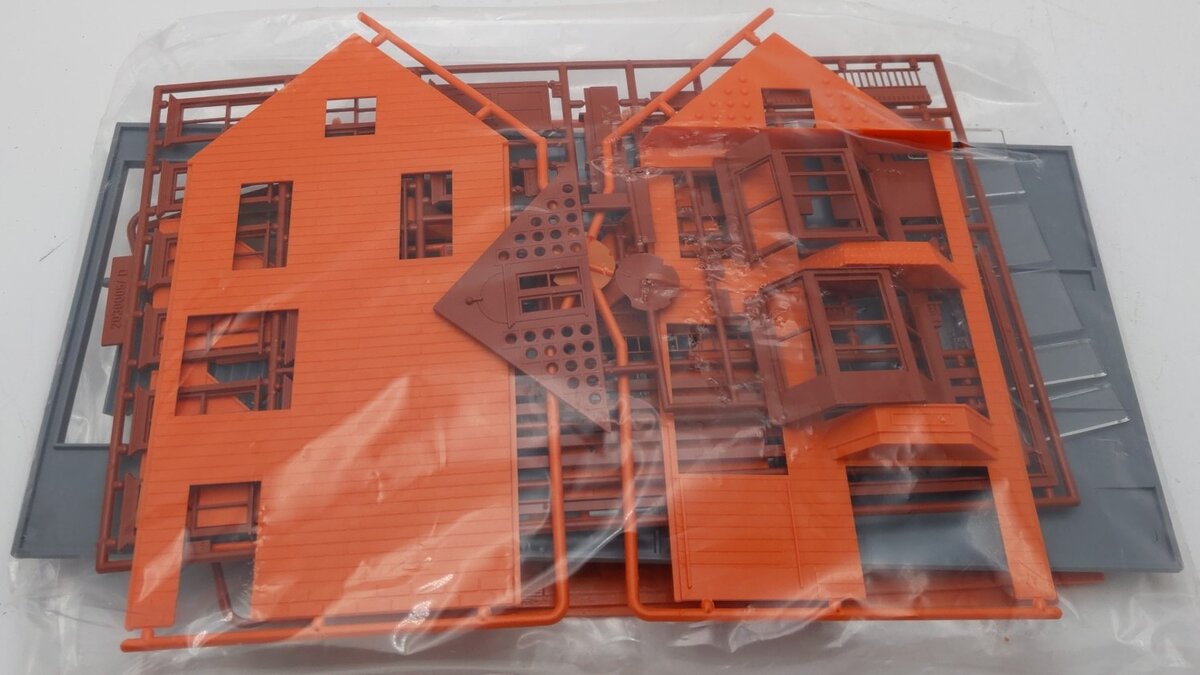 Lionel 6-12975 O Scale Steiner Victorian Building Kit