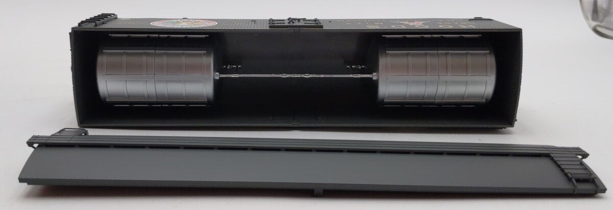 Lionel 6-17361 O Gauge Hood's Woodside Billboard Milk Car #811 LN/Box