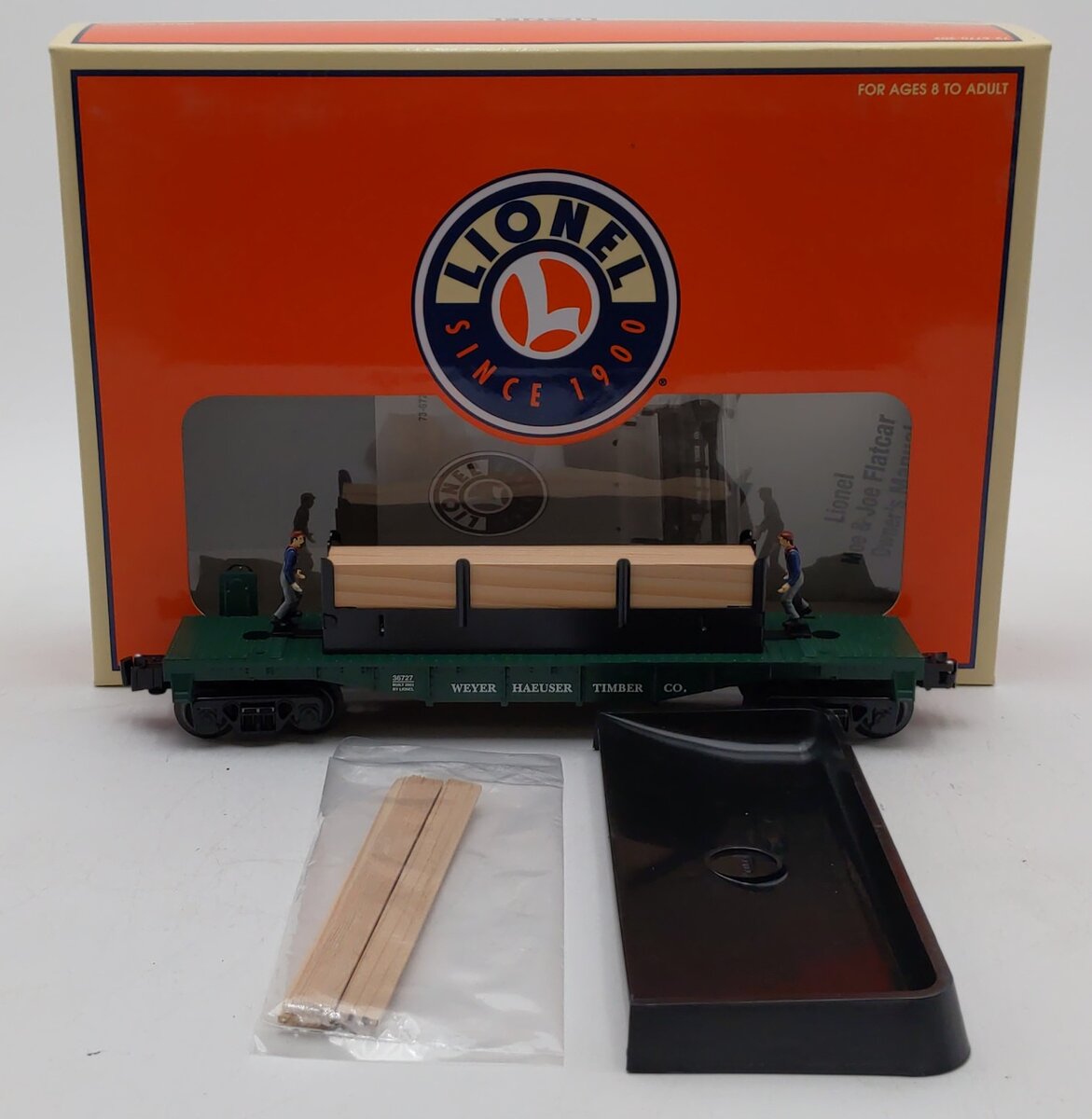 Lionel 6-36727 O Gauge Weyerhaeuser "Moe And Joe" Operating Lumber Car NIB