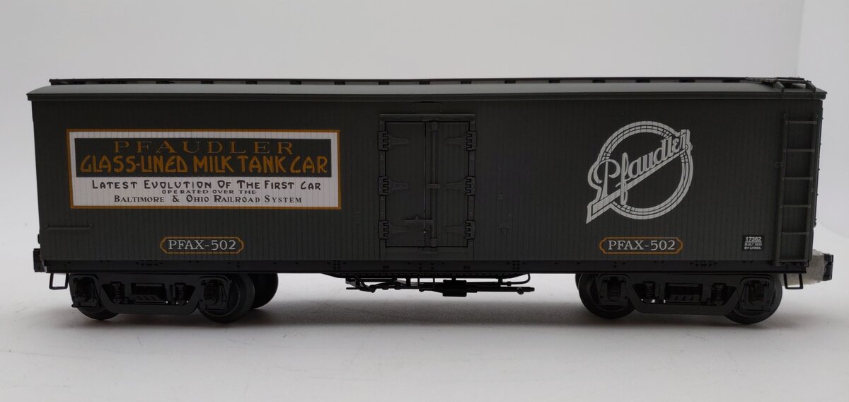 Lionel 6-17362 O Gauge Pfaudler Milk Billboard Refrigerator Car #502