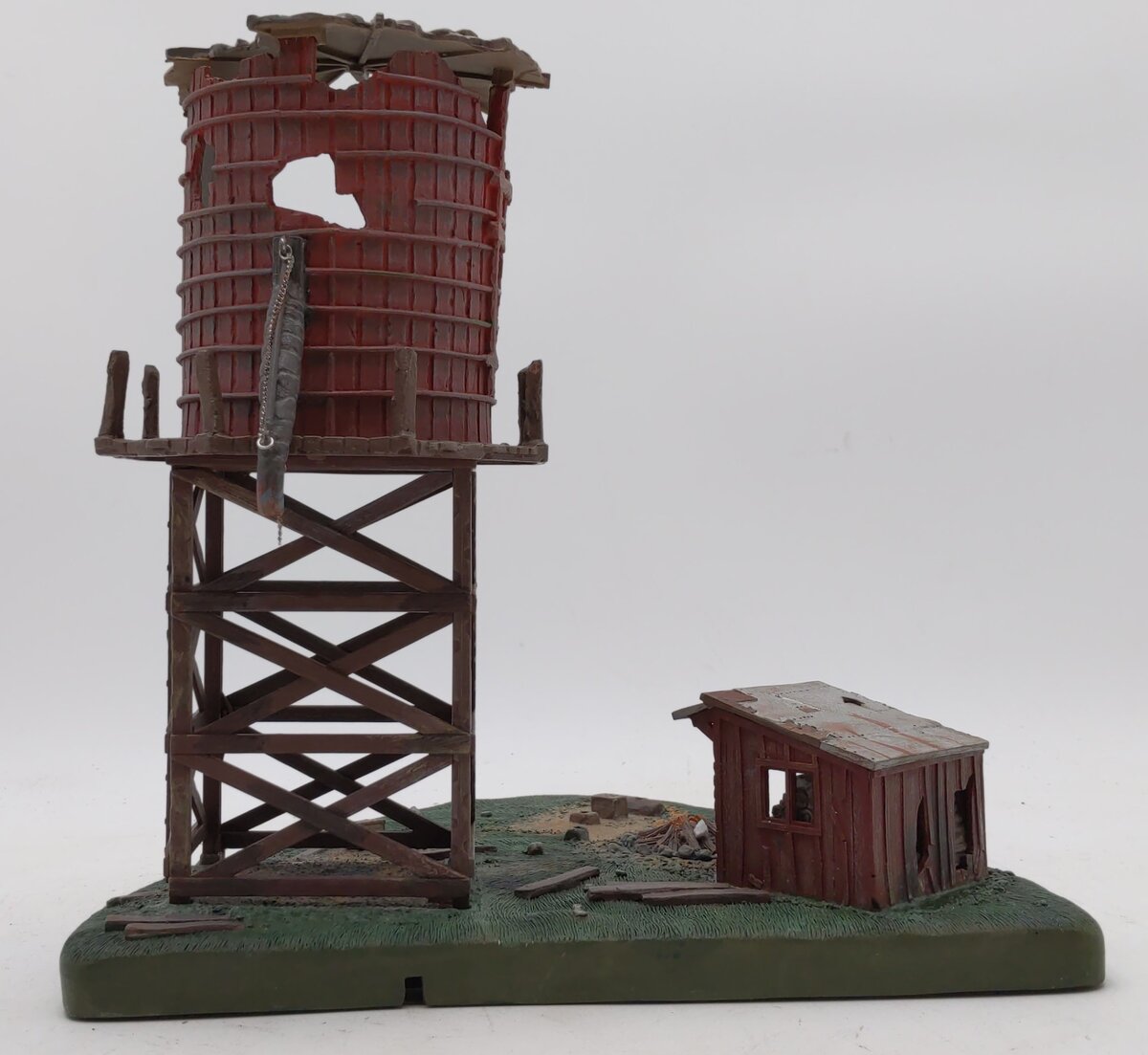 Lionel 6-24104 O Gauge Operating Hobo Tower