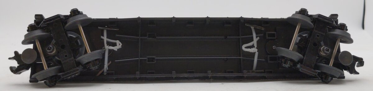 MTH 30-7615 O Gauge MTH Service Center Flatcar with 2 Ertl 1955 Cameo Wreckers LN/Box