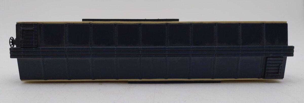 MTH 30-74095 O Gauge Clark Candy Bar Box Car NIB