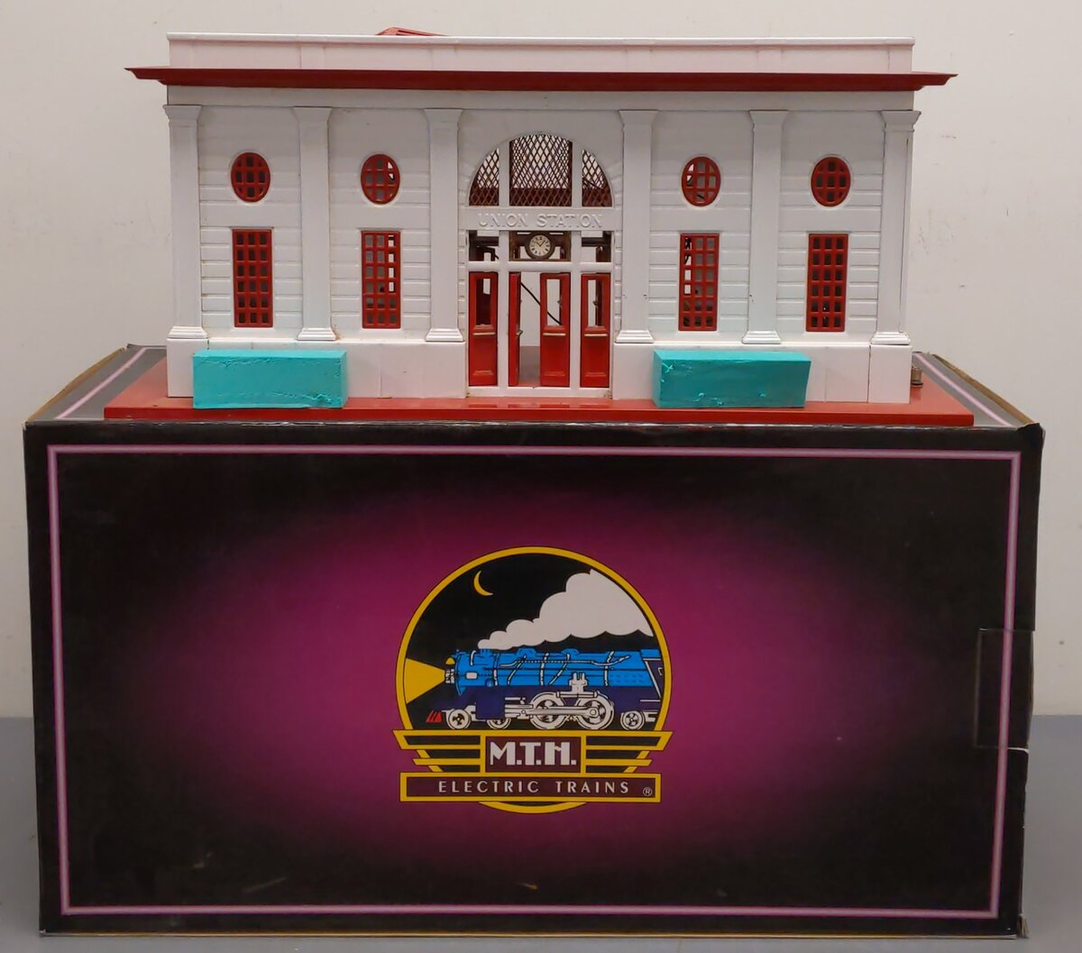 MTH 10-1070 Standard Gauge White and Red Double Passenger Station #116