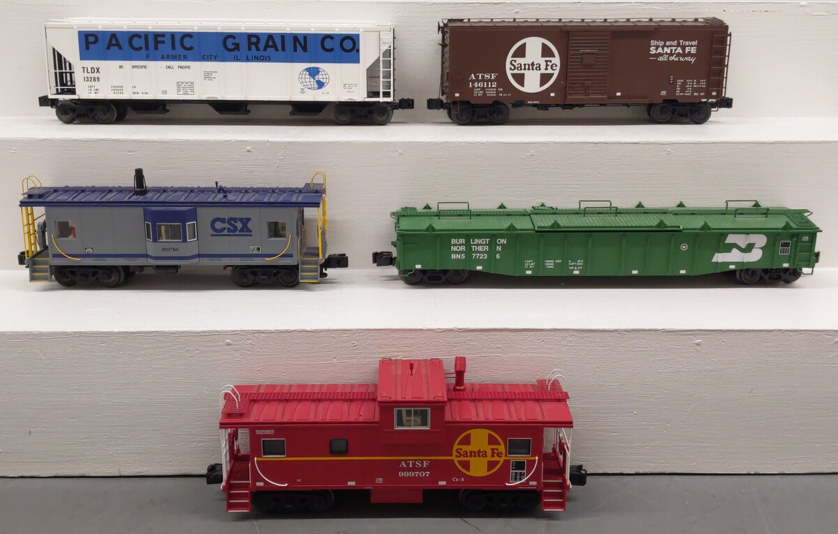 Lionel 6-31748 Santa Fe U28CG O Gauge Diesel Freight Train Set EX/Box