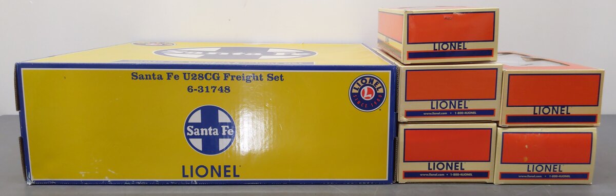 Lionel 6-31748 Santa Fe U28CG O Gauge Diesel Freight Train Set EX/Box