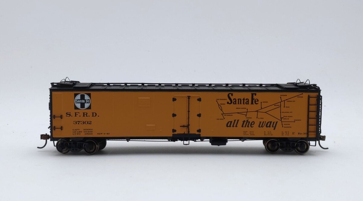 Athearn 97348 HO Santa Fe RTR 50' Ice Bunker Reefer #37302