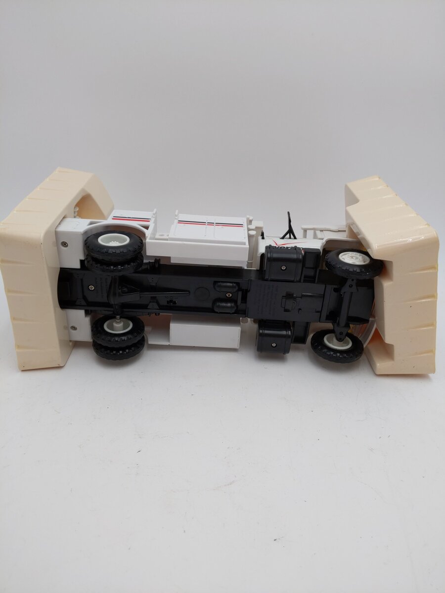 DG Productions Verizon GMC Bucket Reel Truck LN/Box