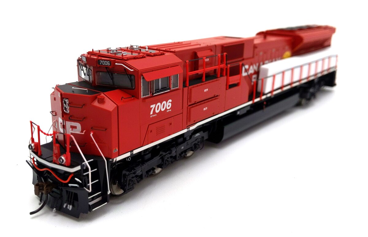 Athearn G75801 HO Scale Canadian Pacific SD70ACU Diesel #7006 w/DCC & Sound LN/Box