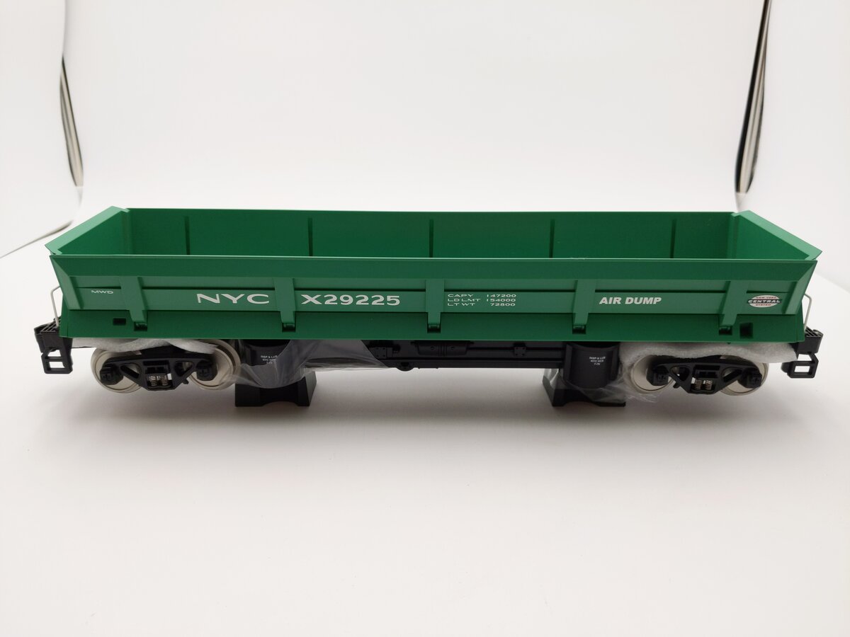 MTH 70-79015 G New York Central G Scale Operating Dump Car