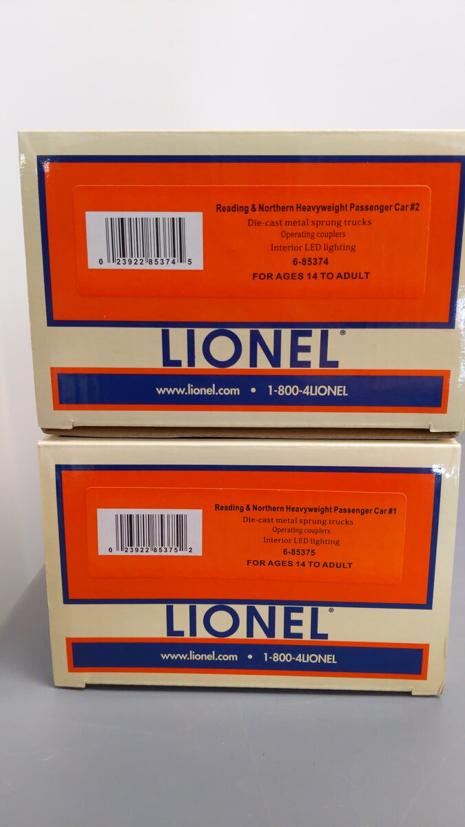 Lionel 6-85373 O Reading & Northern 18" Heavyweight Coach 2 Pack B