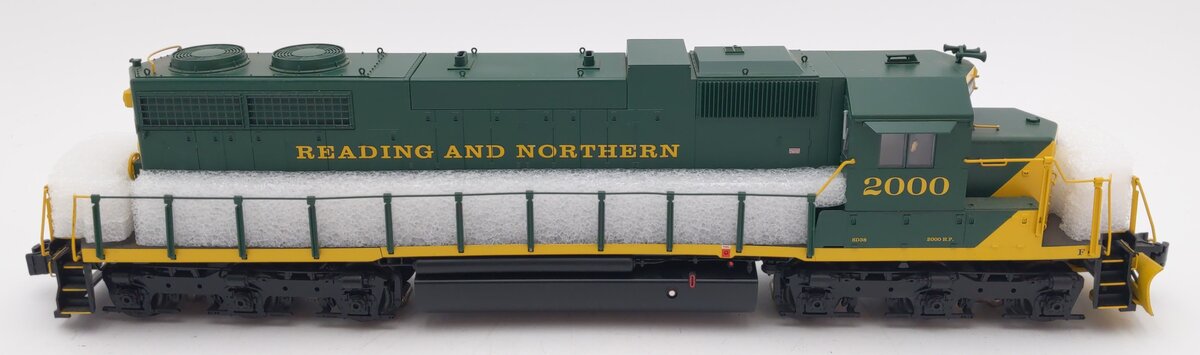 Lionel 6-82804 O Reading & Northern LEGACY SD38 Diesel Locomotive #2000