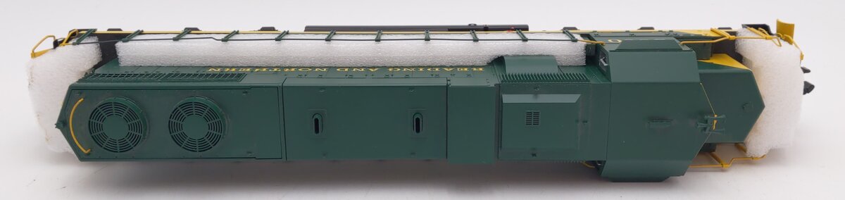 Lionel 6-82804 O Reading & Northern LEGACY SD38 Diesel Locomotive #2000