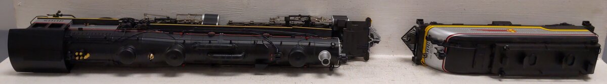 Lionel 2131500 O VISIONLINE Santa Fe 2-10-10-2 Steam Locomotive & Tender #3008