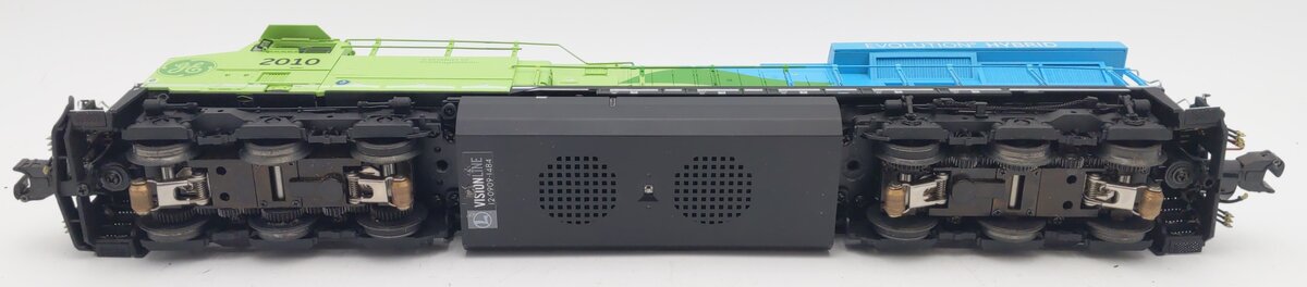 Lionel 6-28306 O VISIONLINE GE ES44AC Evolution Hybrid Diesel Locomotive #2010 EX/Box