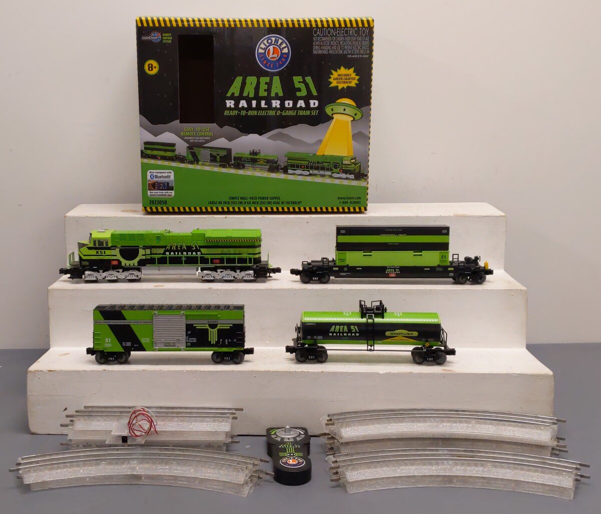 Lionel 2023050 Area 51 LionChief O Gauge Diesel Train Set with Bluetooth EX/Box