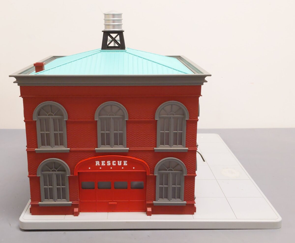 MTH 30-9136 O Gauge Operating Firehouse LN/Box