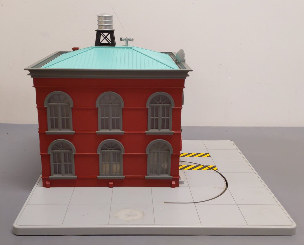 MTH 30-9136 O Gauge Operating Firehouse LN/Box