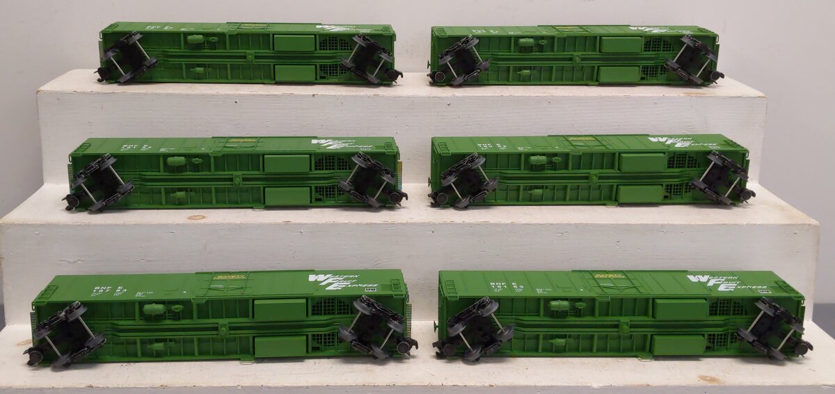 Lionel 3-17200 O Burlington Northern Fruit Express 57' Mechanical Reefer (6)