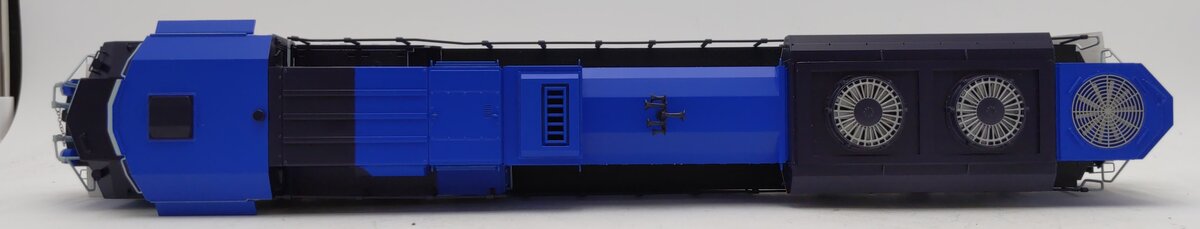 Lionel 6-84099 Canadian National Legacy SD70ACe Diesel Locomotive #8102