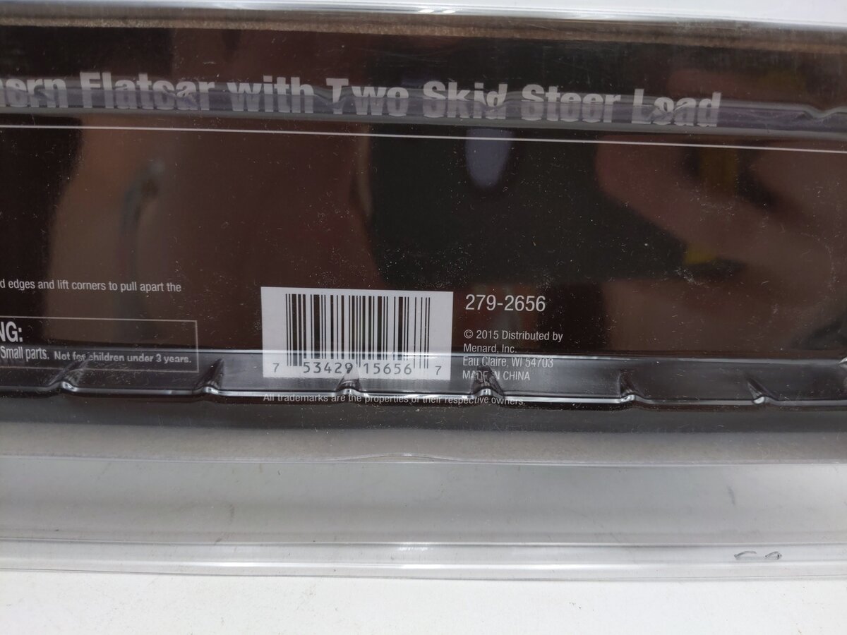 Menards 279-2656 O Burlington Northern Flatcar w/2 Master-Skids MT/Box
