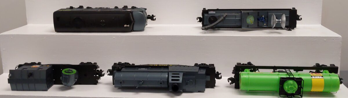 Lionel 6-31926 O Gauge Area 51 Alien Recovery Diesel Train Set MT/Box
